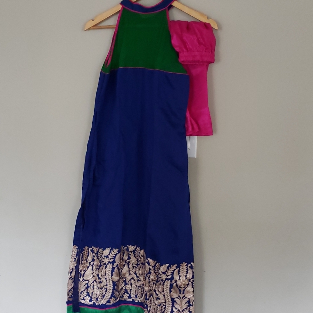 Suit/shirt/tunic/dress